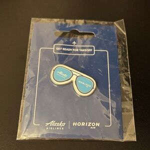 Alaska Airlines Horizon Air Sunglasses Pin
